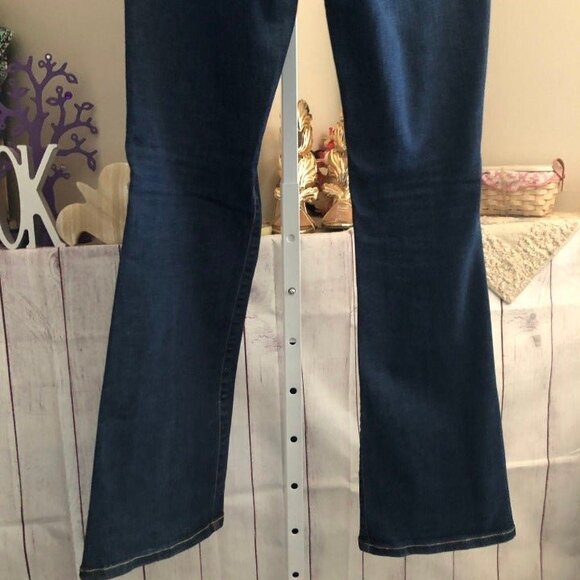 Joe's sz 28 Adore Boot Cut Jeans - Picture 5 of 9